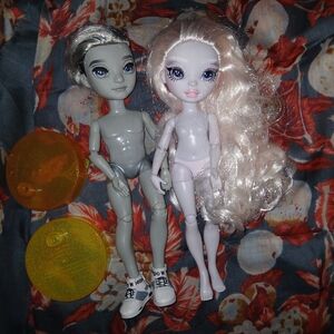 Pair of FashionShadow High Dolls with Blonde and Silver Hair